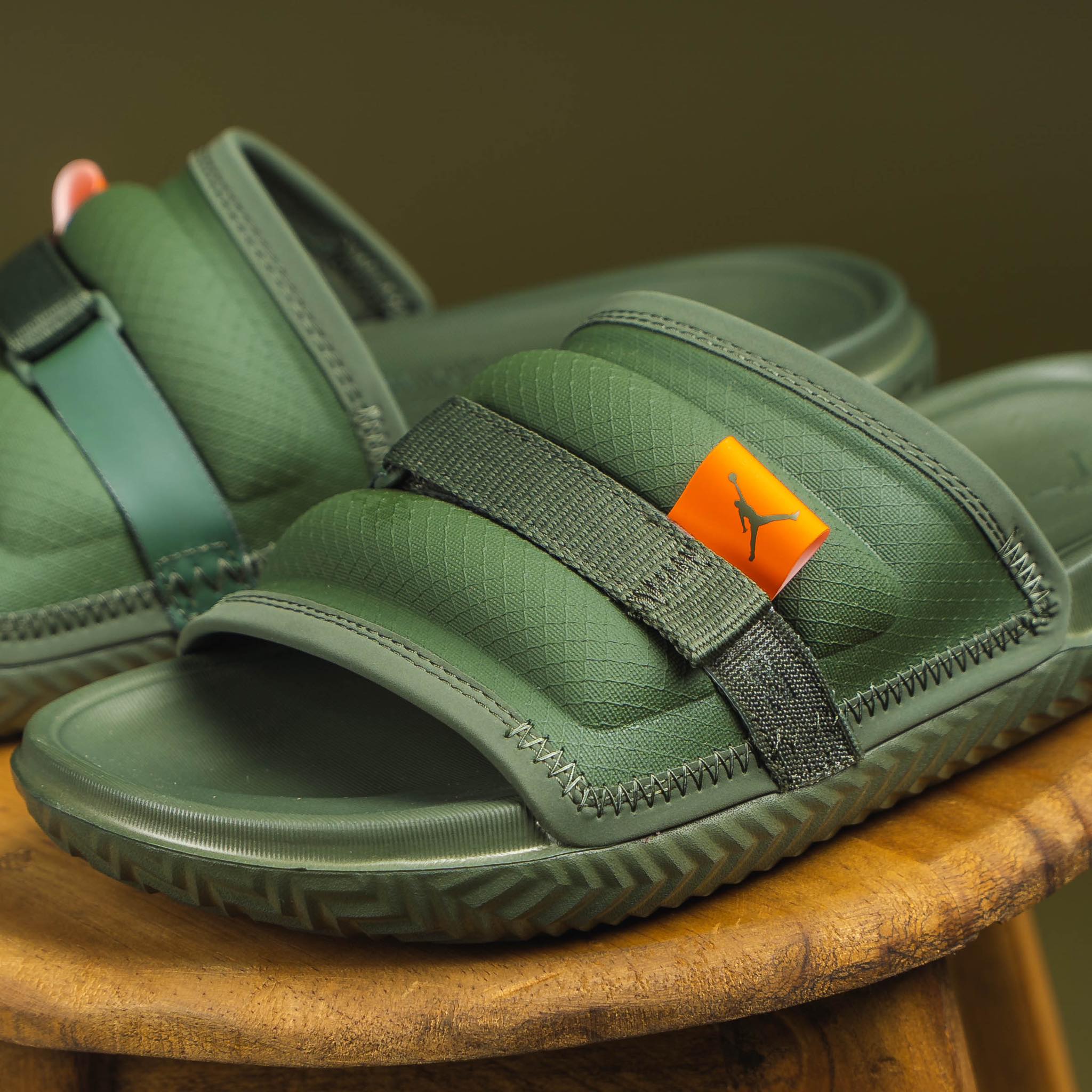 Green store jordan slides